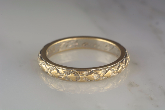 Late Victorian / Art Nouveau 14K Yellow Gold Engraved Wedding Band / Stacking Ring